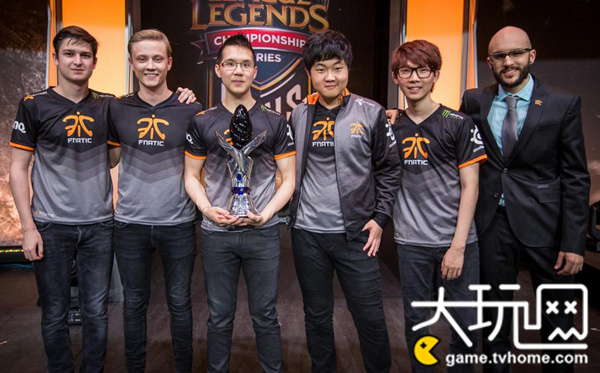 EDG碾压CLG，Caps开启传奇时刻半决赛2:1（上海）