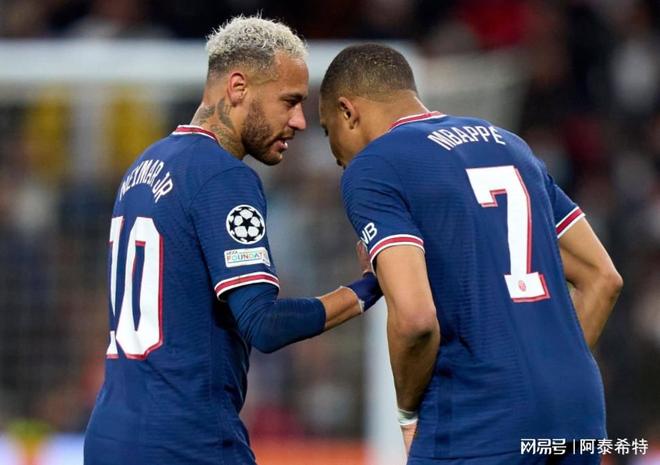 曼城战平AC米兰，内马尔扑点救主德甲