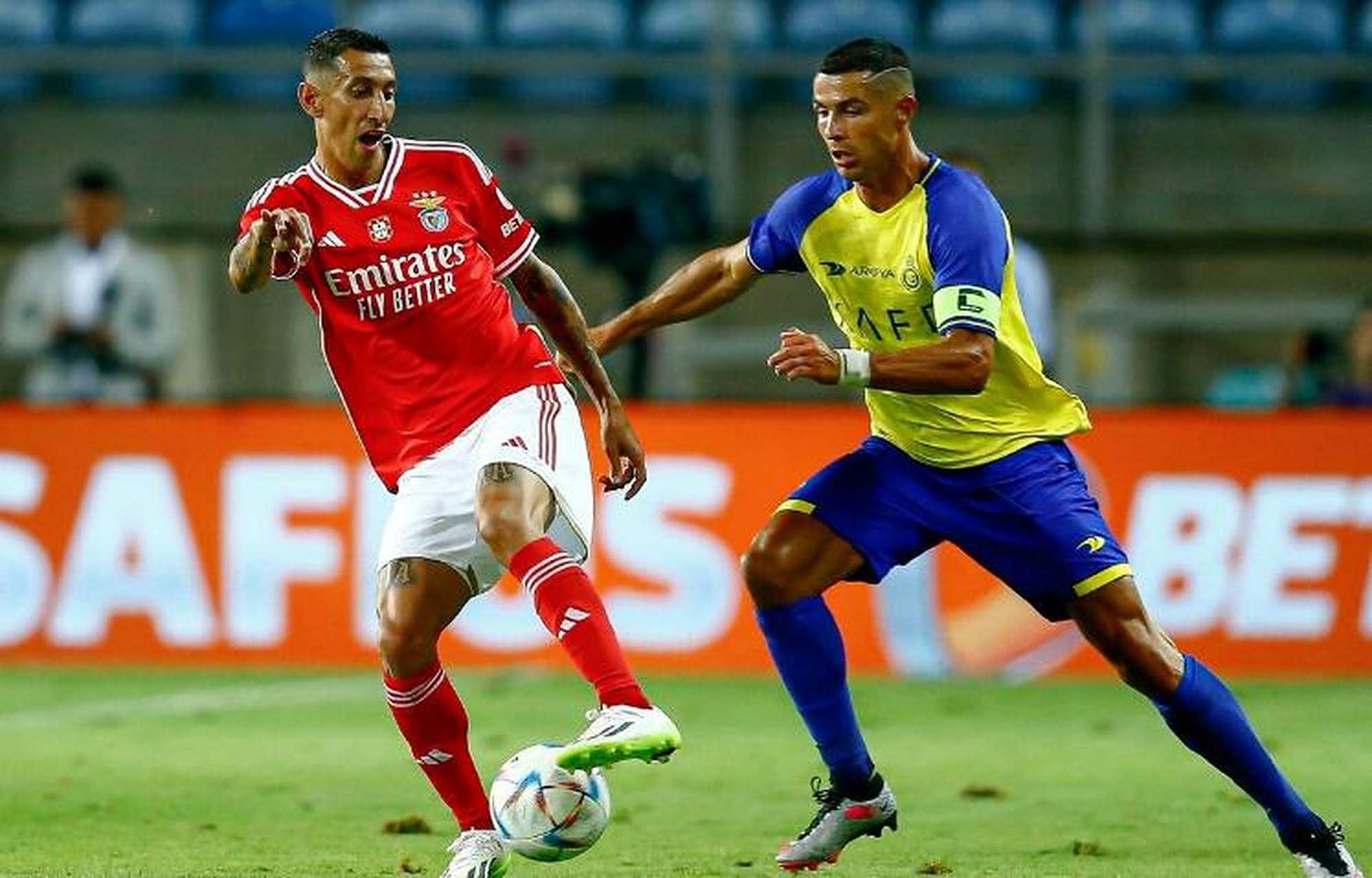 包含土耳其完胜皇马，迪马利亚爆发神勇的词条