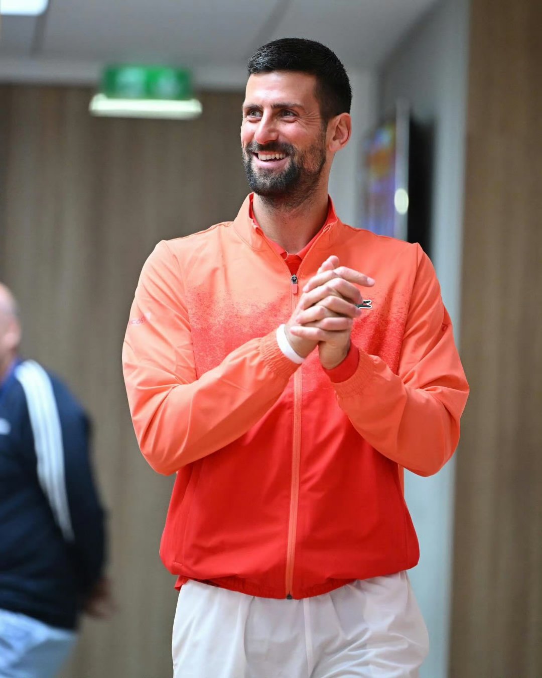 拉沃尔杯险胜法网,德约科维奇关键制胜 拉沃尔杯险胜法网,德约科维奇关键制胜